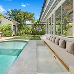 Villa New York - 4 Bdr Pool Luxury Villa, Next To The Forge Bali