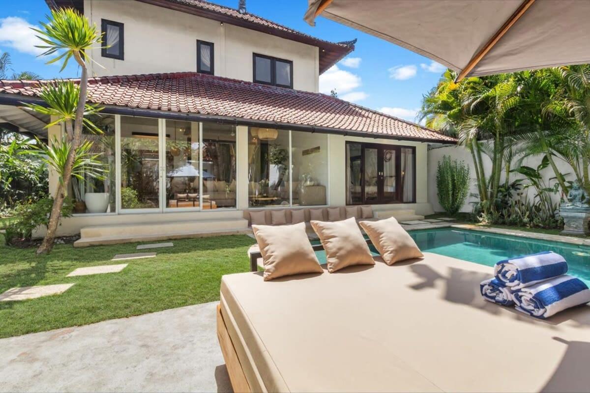 New York - 4 Bdr Pool Luxury Villa, Next To The Forge Bali Villa Seminyak (Bali)