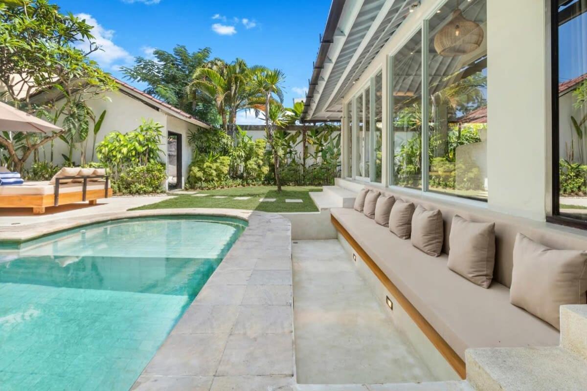 New York - 4 Bdr Pool Luxury Villa, Next To The Forge Bali Seminyak (Bali)