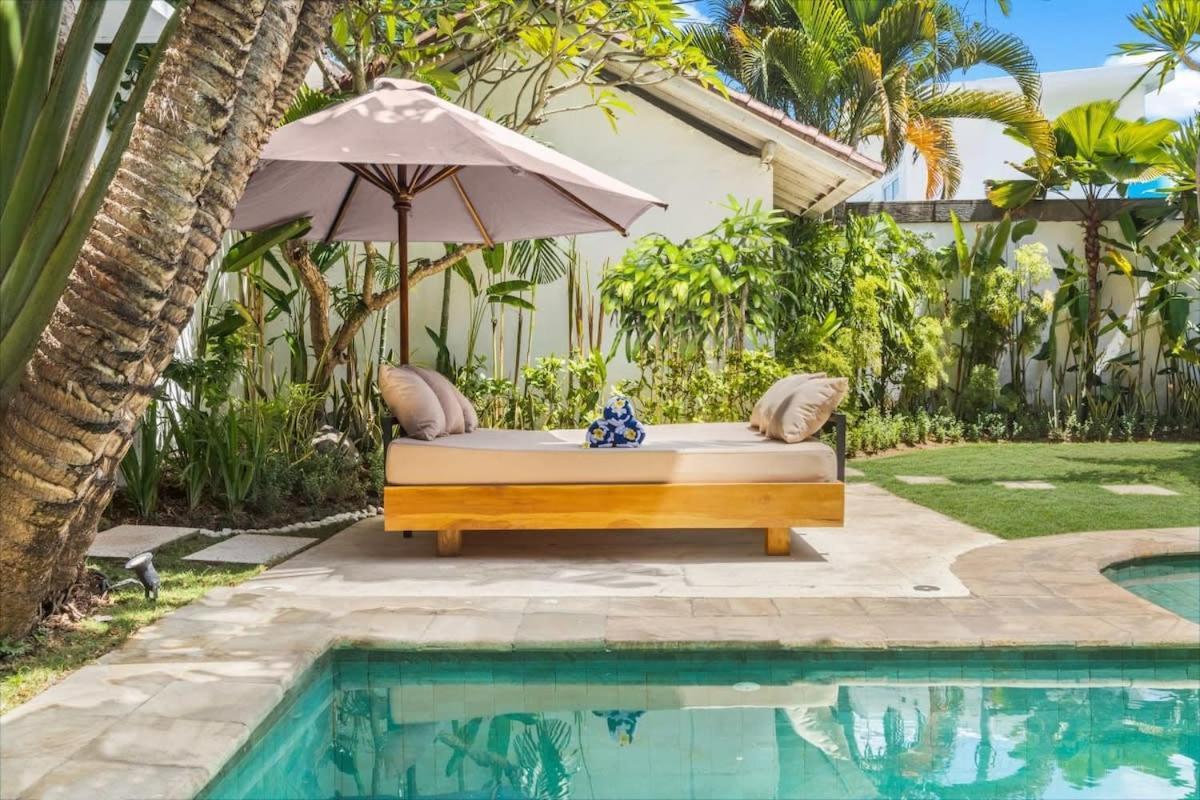 New York - 4 Bdr Pool Luxury Villa, Next To The Forge Bali *