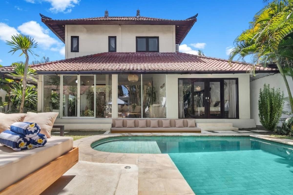 New York - 4 Bdr Pool Luxury Villa, Next To The Forge Bali Villa *