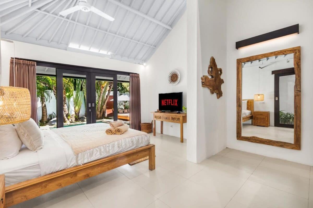 Villa New York - 4 Bdr Pool Luxury Villa, Next To The Forge Bali