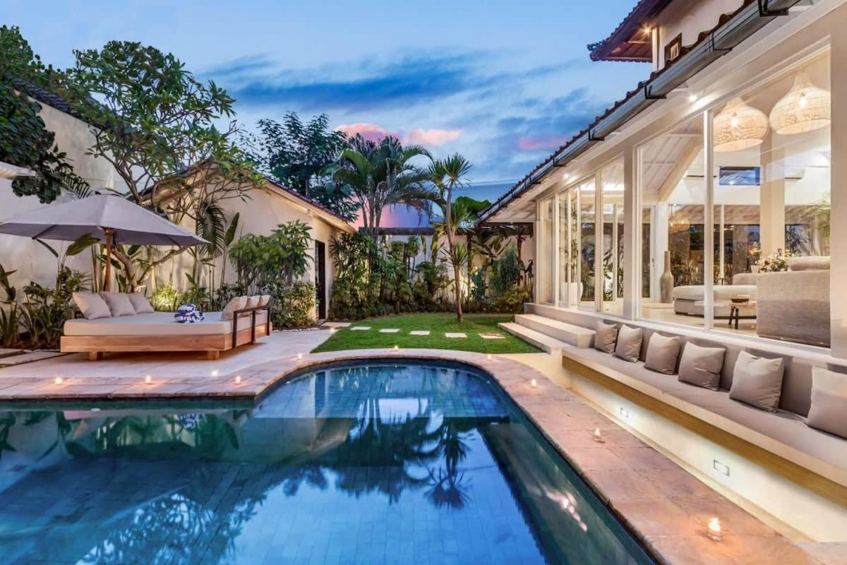Villa New York - 4 Bdr Pool Luxury Villa, Next To The Forge Bali *